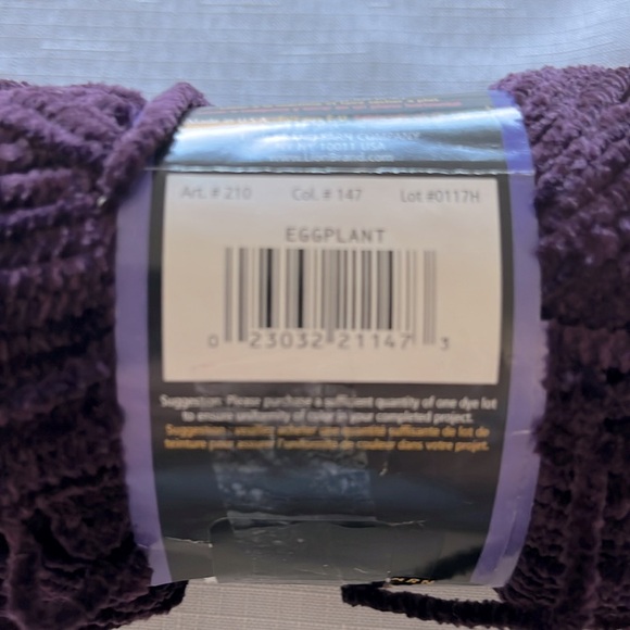 LION BRAND SUEDE YARN BUNDLE OF 7 - Picture 5 of 14